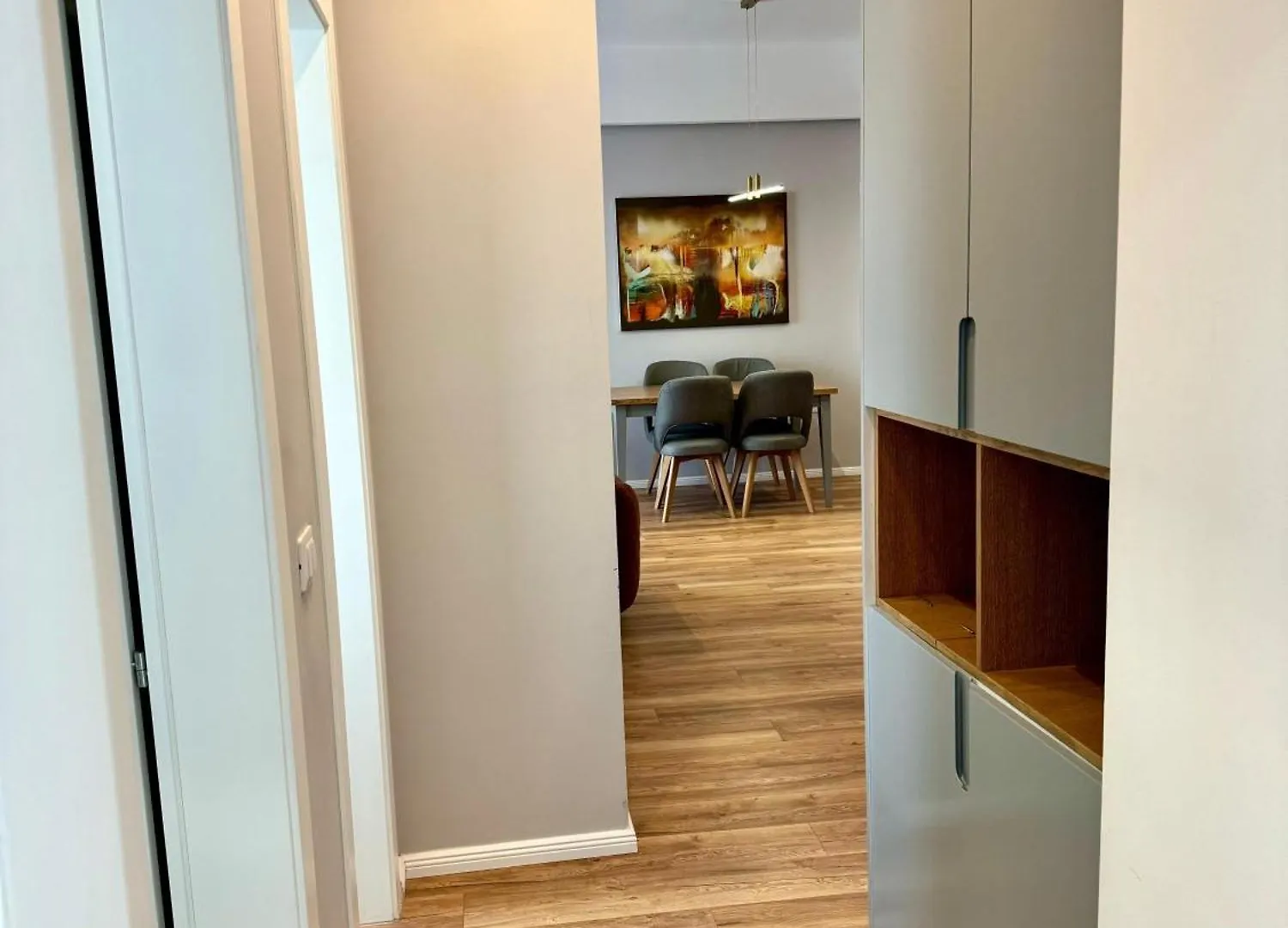 Tirana Central Golden Apartment 0*,  Албания