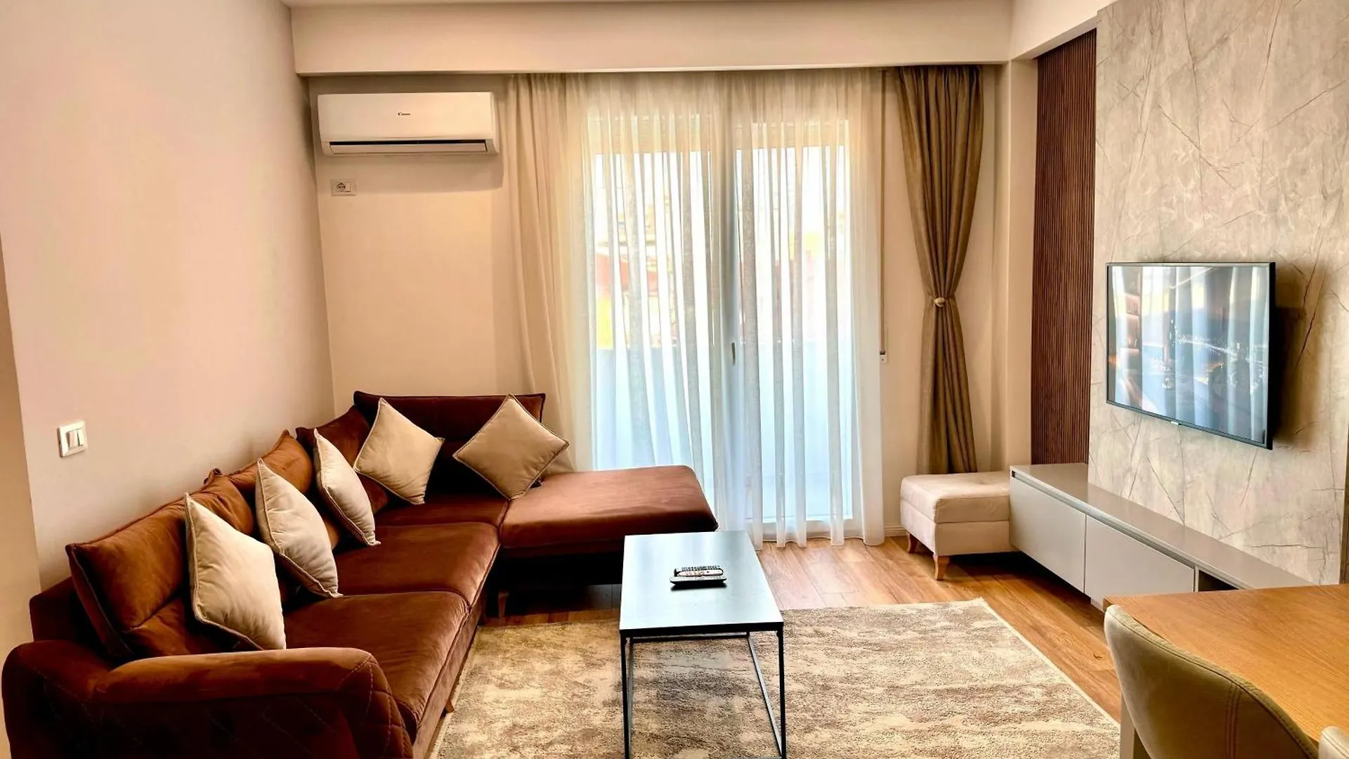 Tirana Central Golden Apartment