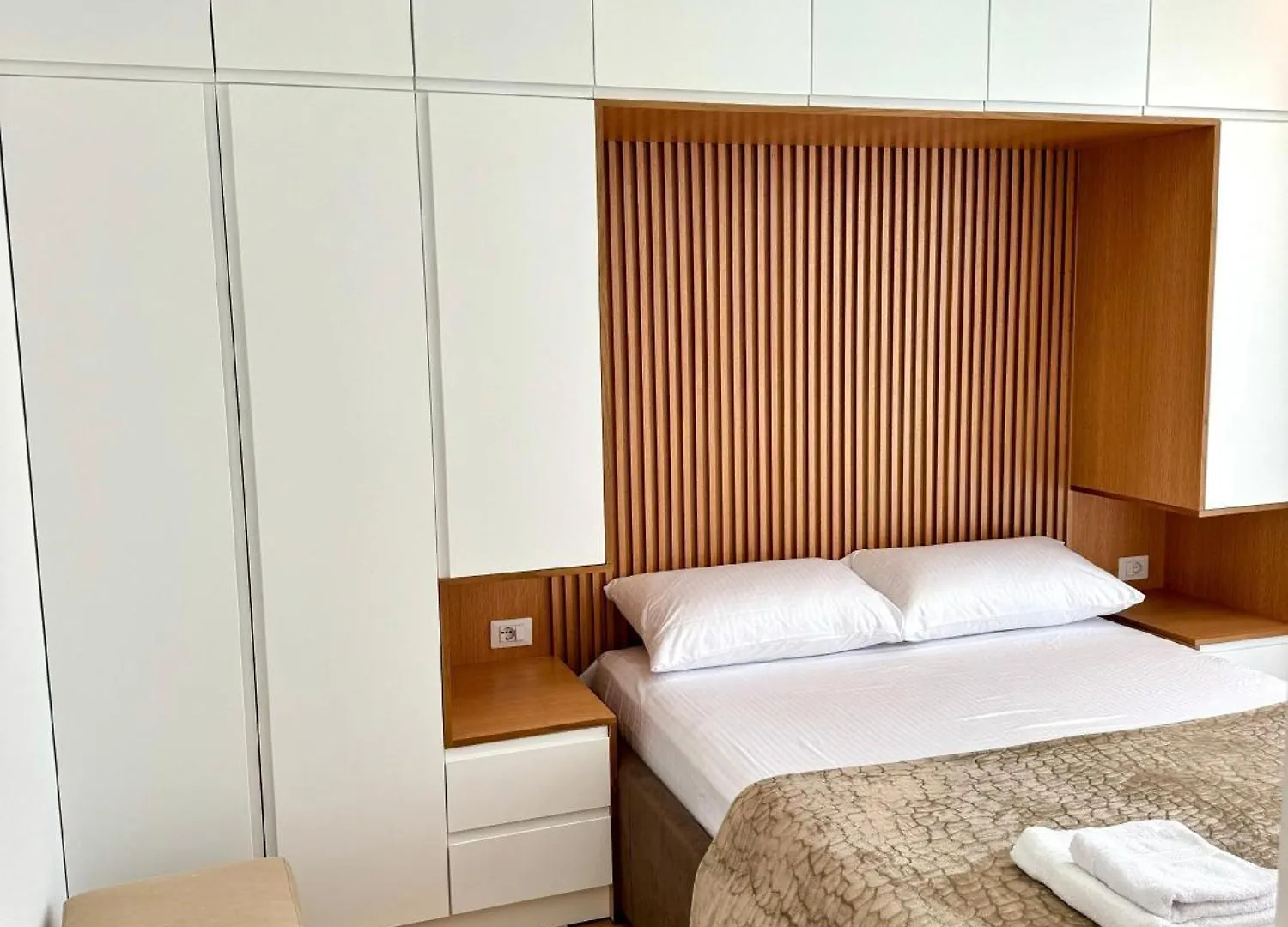 Tirana Central Golden Apartment