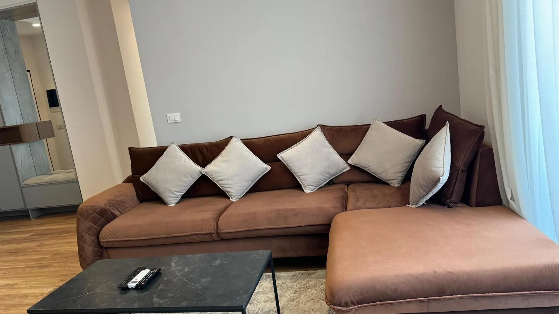 Tirana Central Golden Apartment